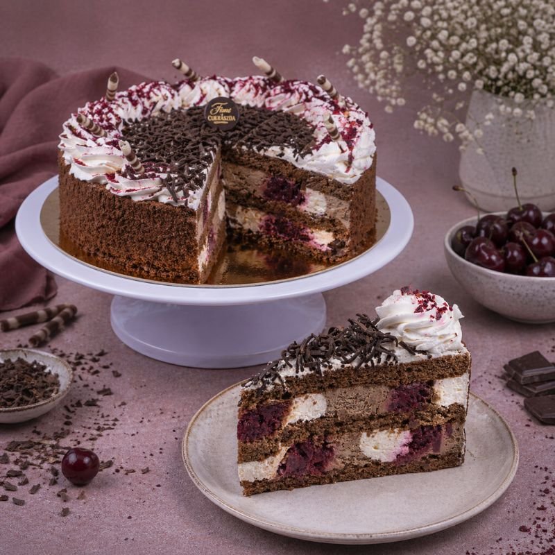 Feketeerdő torta - Image 3